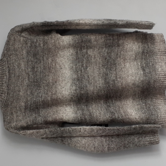 #143 SIMPLY Vera VeraWang Women's Sweater - Picture 3 of 10